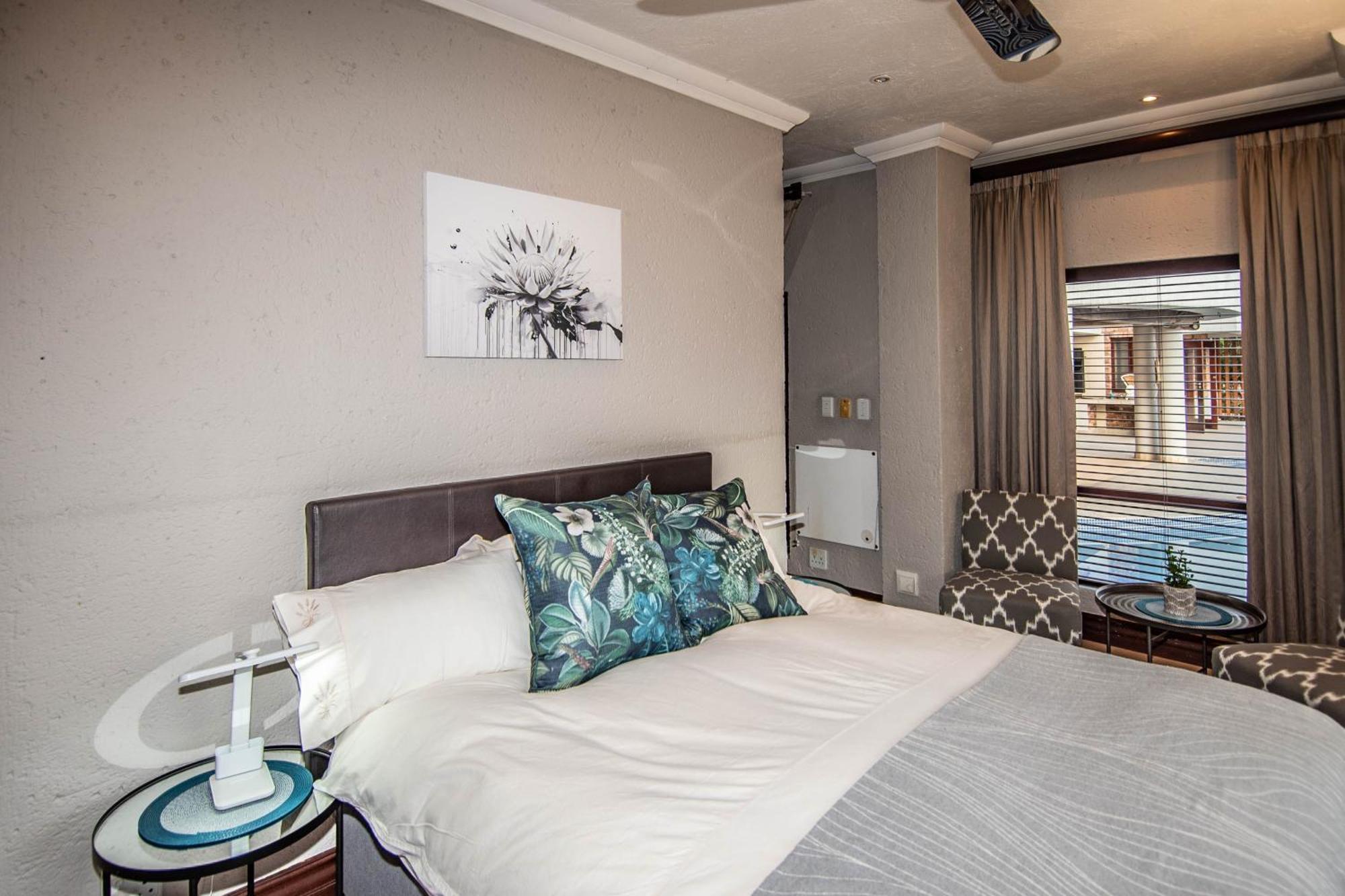Hotel 7 Saint Andrew White River Esterno foto
